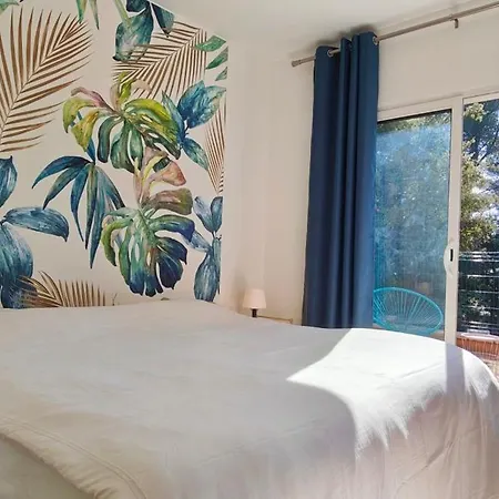 Charming House With Private Pool 펜션 Saint-Raphaël